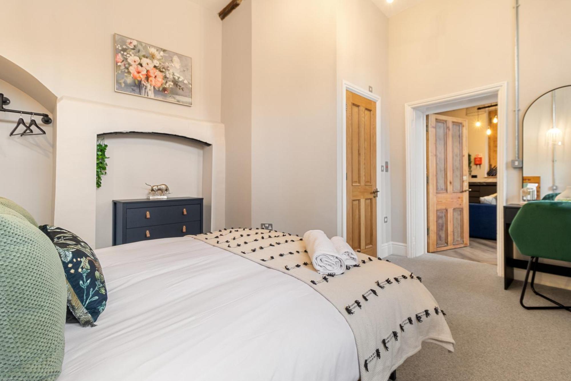 Whiskawaystays - Shaw Mews - Apartment 3 Worcester Ngoại thất bức ảnh
