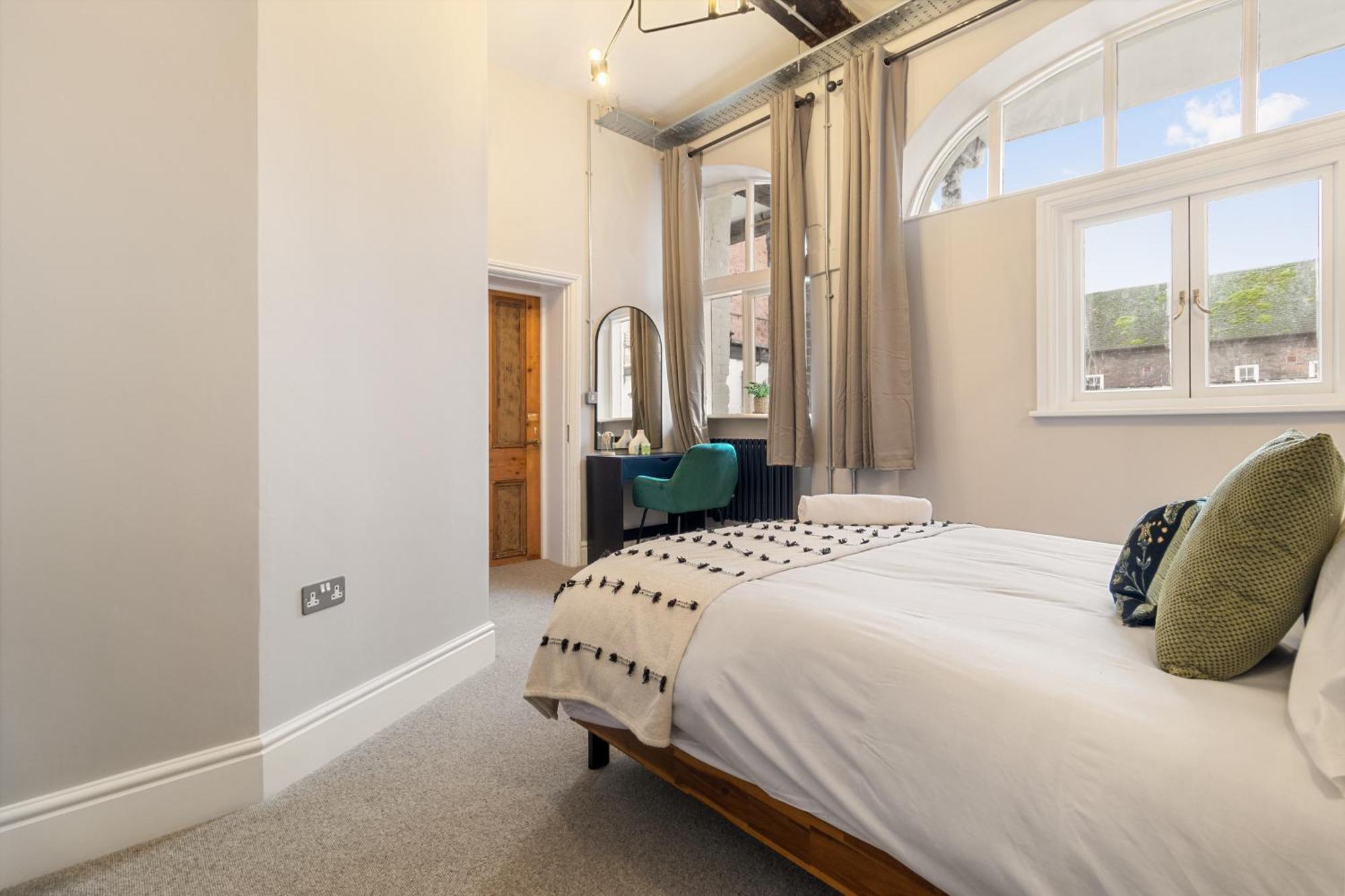Whiskawaystays - Shaw Mews - Apartment 3 Worcester Ngoại thất bức ảnh